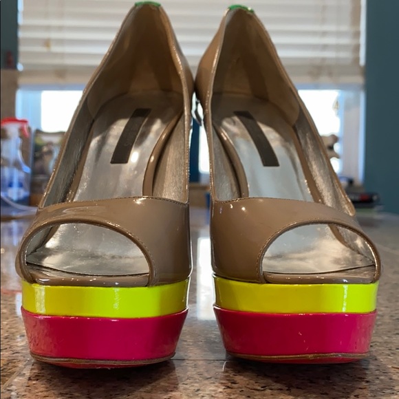 Neon color Ruthie Davis heels - Picture 3 of 12